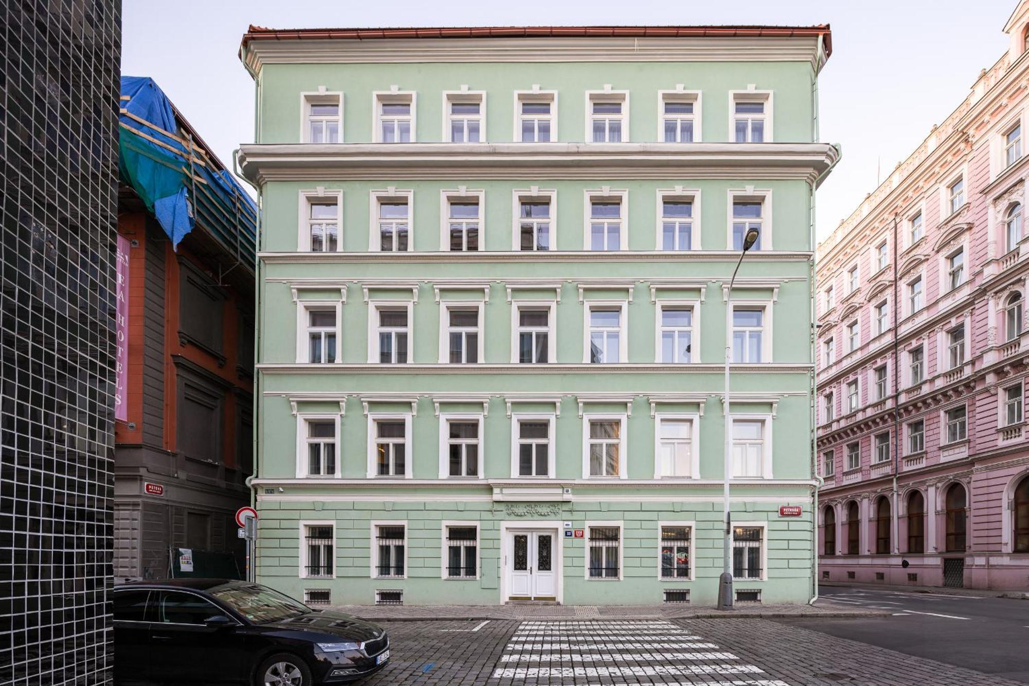 Stay2Gether Blue Vibe Studio - Metro Florenc Prag Exterior foto